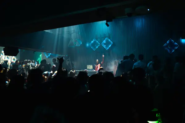 Hurrican&nbsp;X — live photo 20